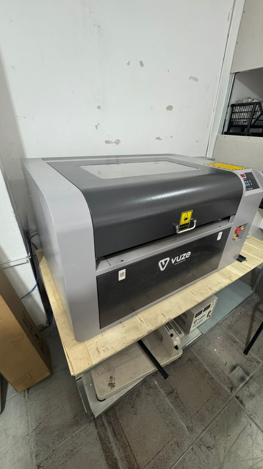 Equipamento de impressão digital de grande formato